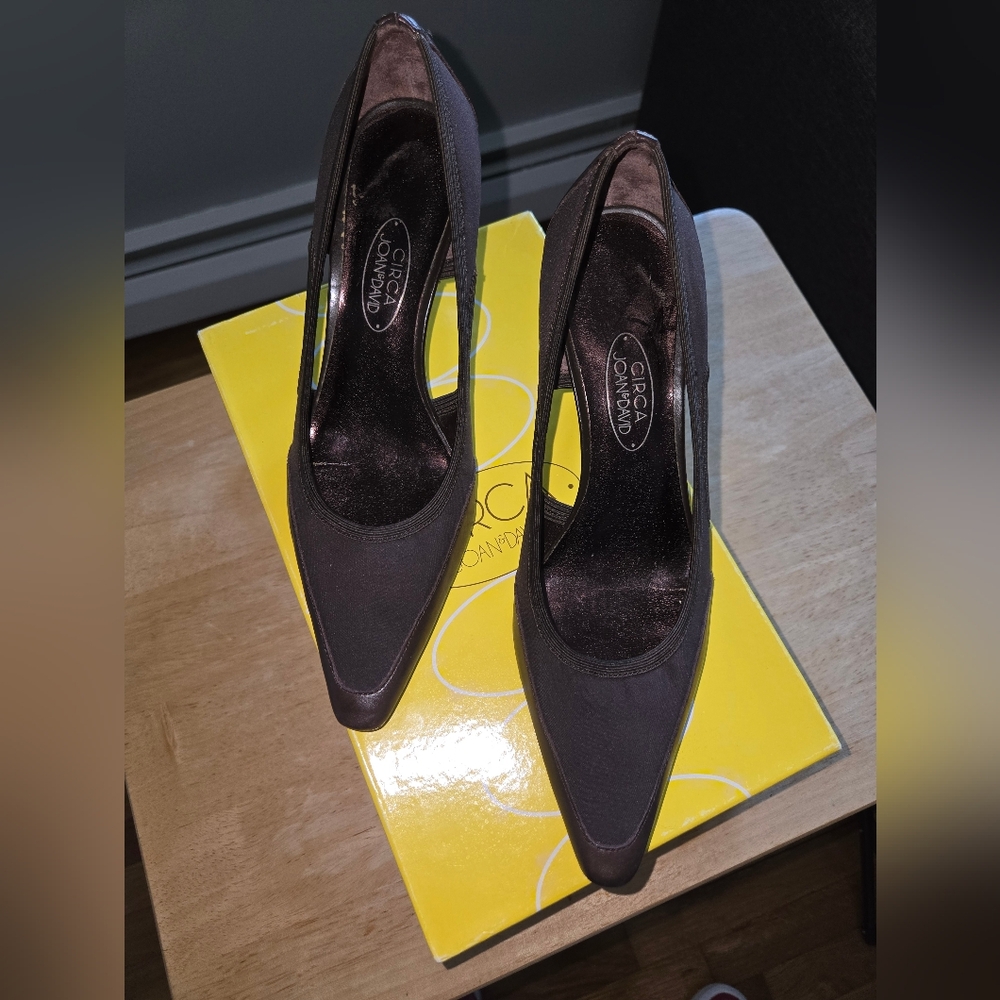 Circa Joan & David - Donella Brown Fabric Women's Pumps